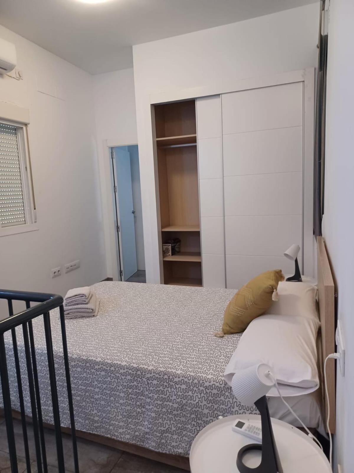 Appartement En El Casco Antiguo En Plena Alameda *